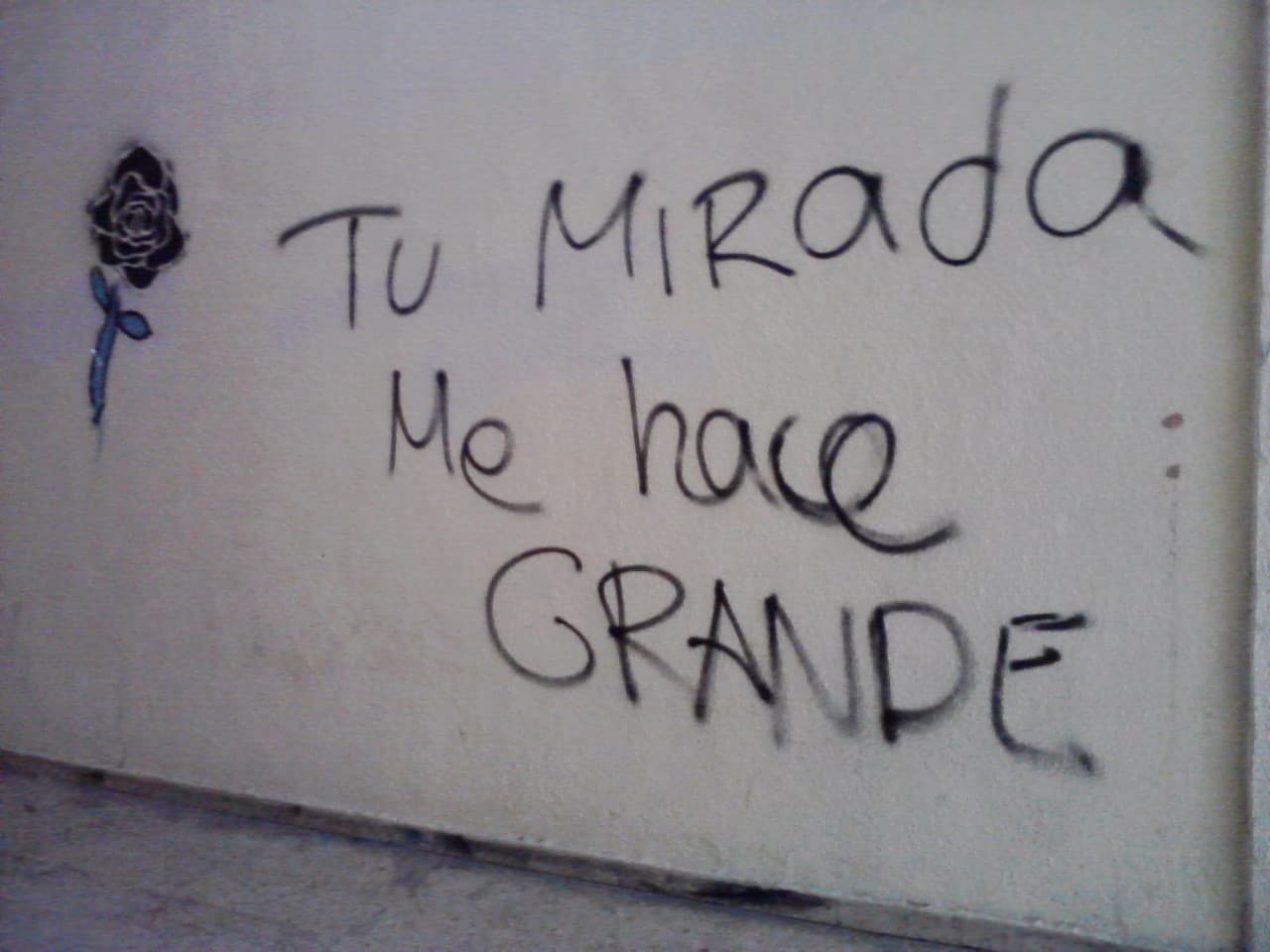 Music Tu Mirada Me Hace Grande