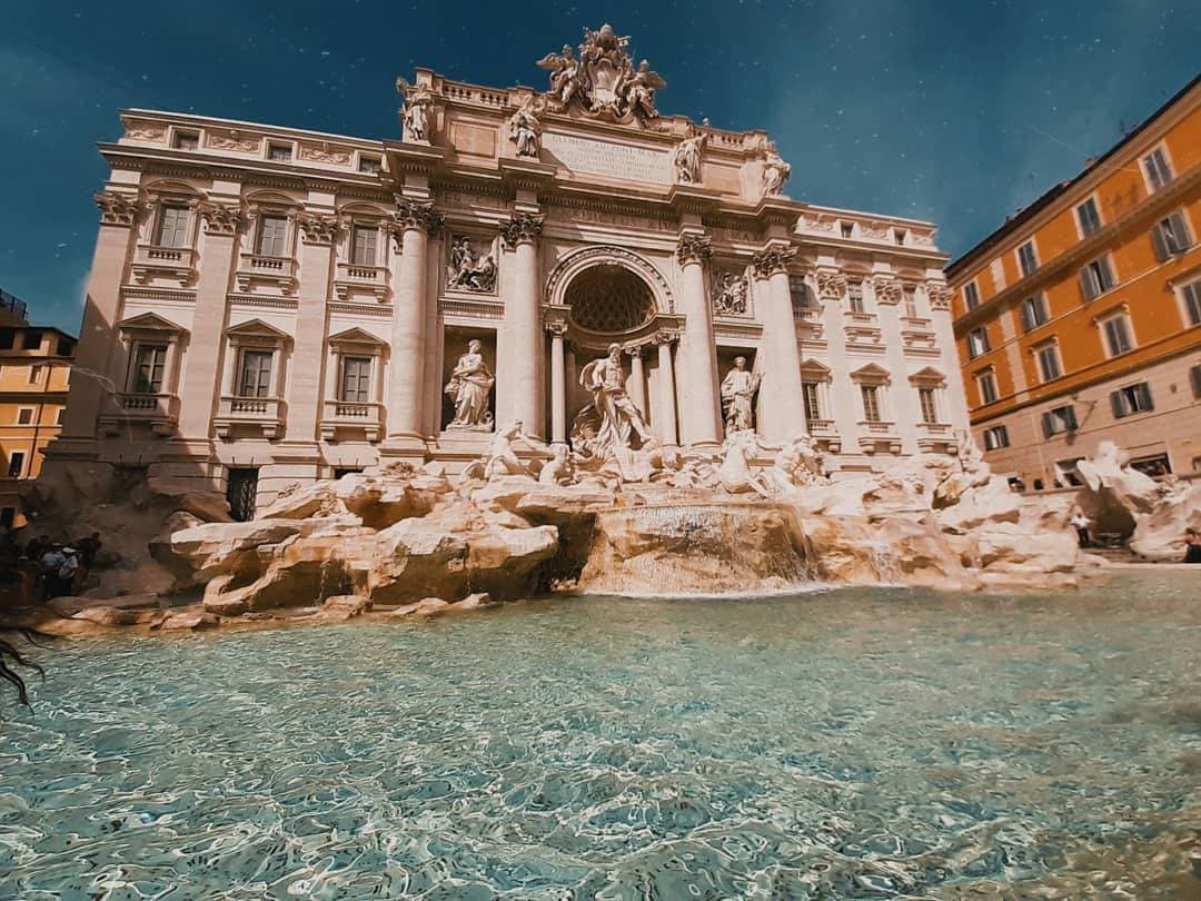 Lugar Fontana di Trevi