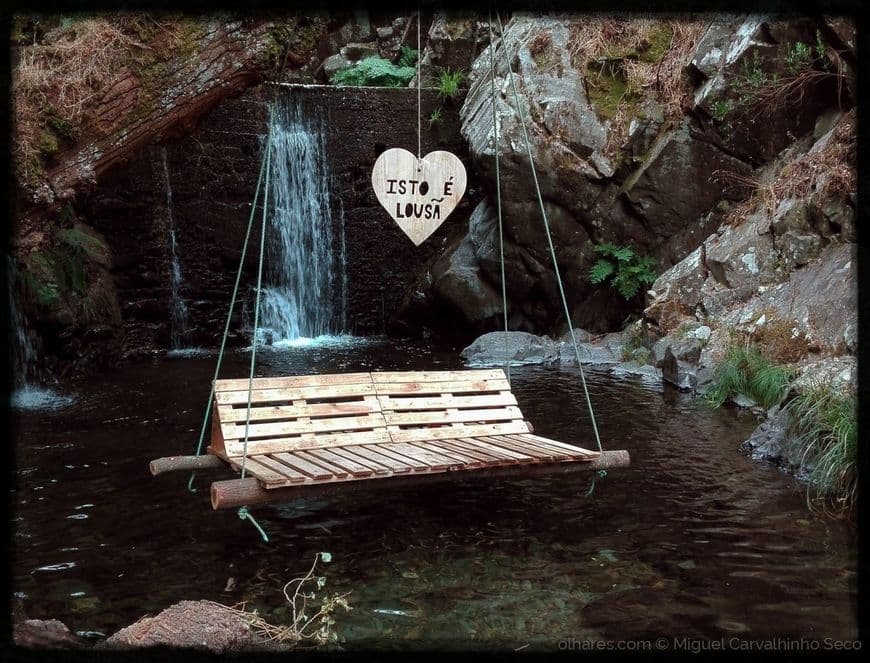 Place Isto é Lousã - Baloiço da Piscinas de Nossa Senhora da Piedade