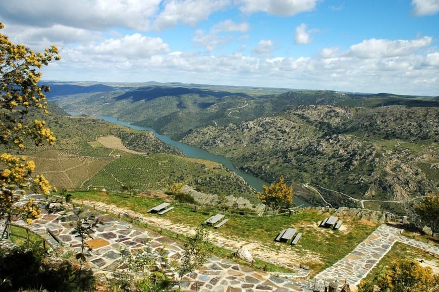 Lugar Miradouro Do Penedo Durão