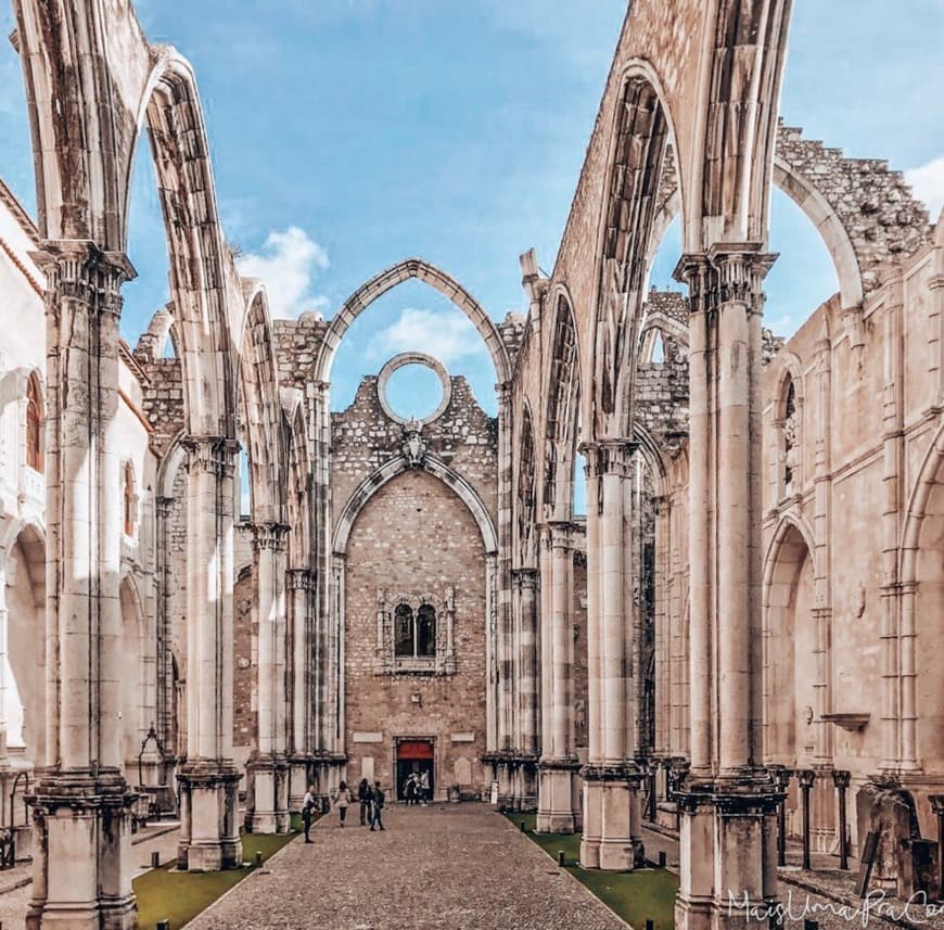 Lugar Convento do Carmo