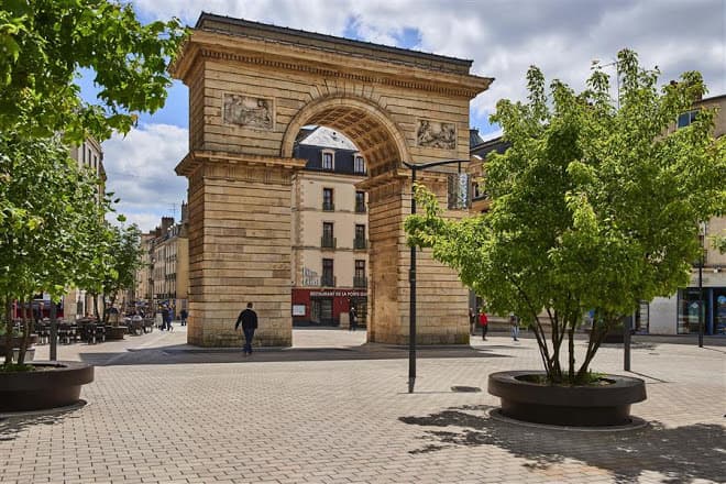 Place Porte Guillaume