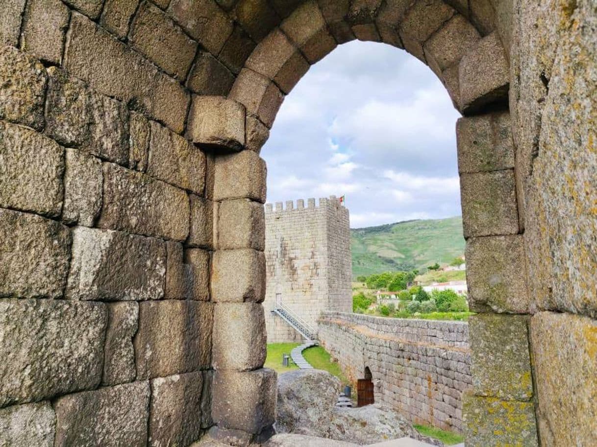 Lugar Castelo de Linhares da Beira