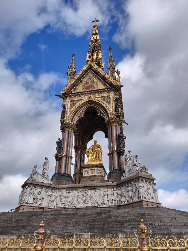 Place Albert Memorial