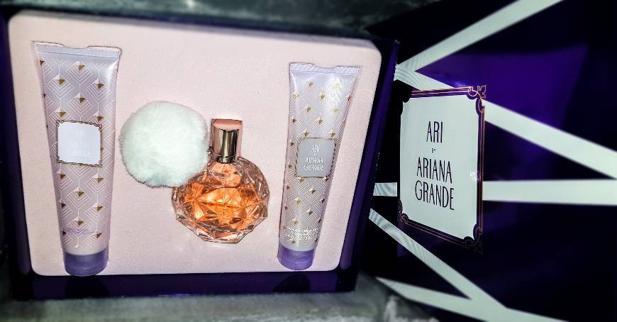 Producto Ari by Ariana Grande coffret 