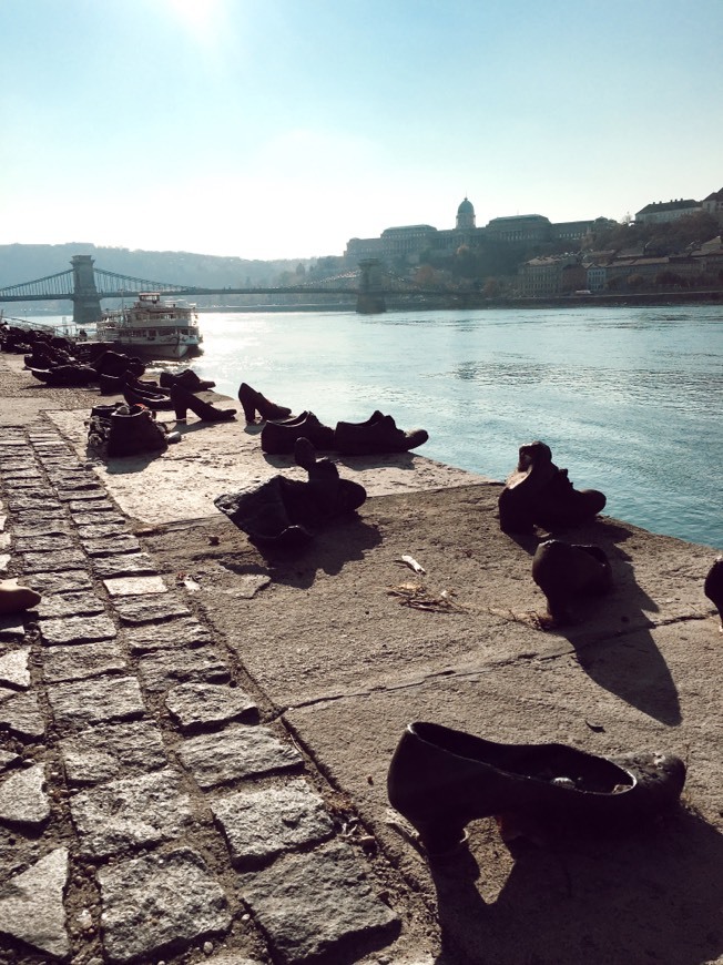 Lugar Shoes on the Danube Bank