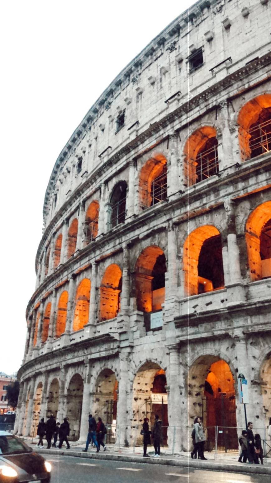 Lugar Coliseo de Roma