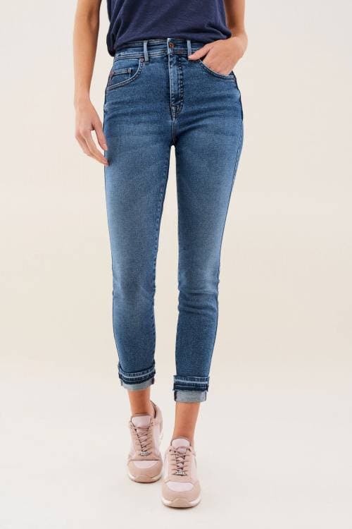 Fashion Jeans secret glamour push in em denim lavado | Calças Salsa Jeans