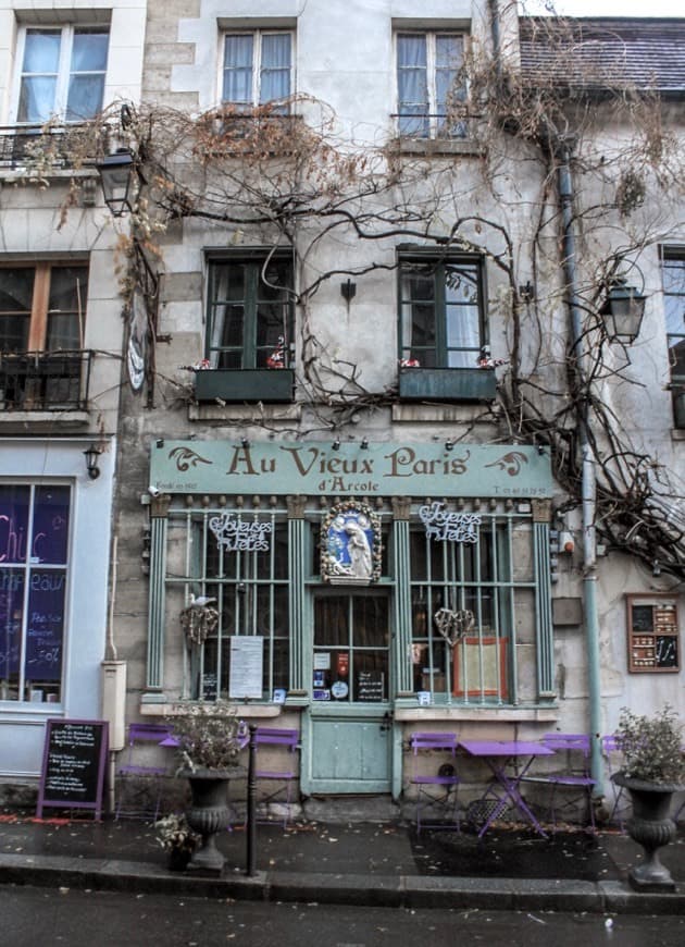 Place Au Vieux Paris d'Arcole