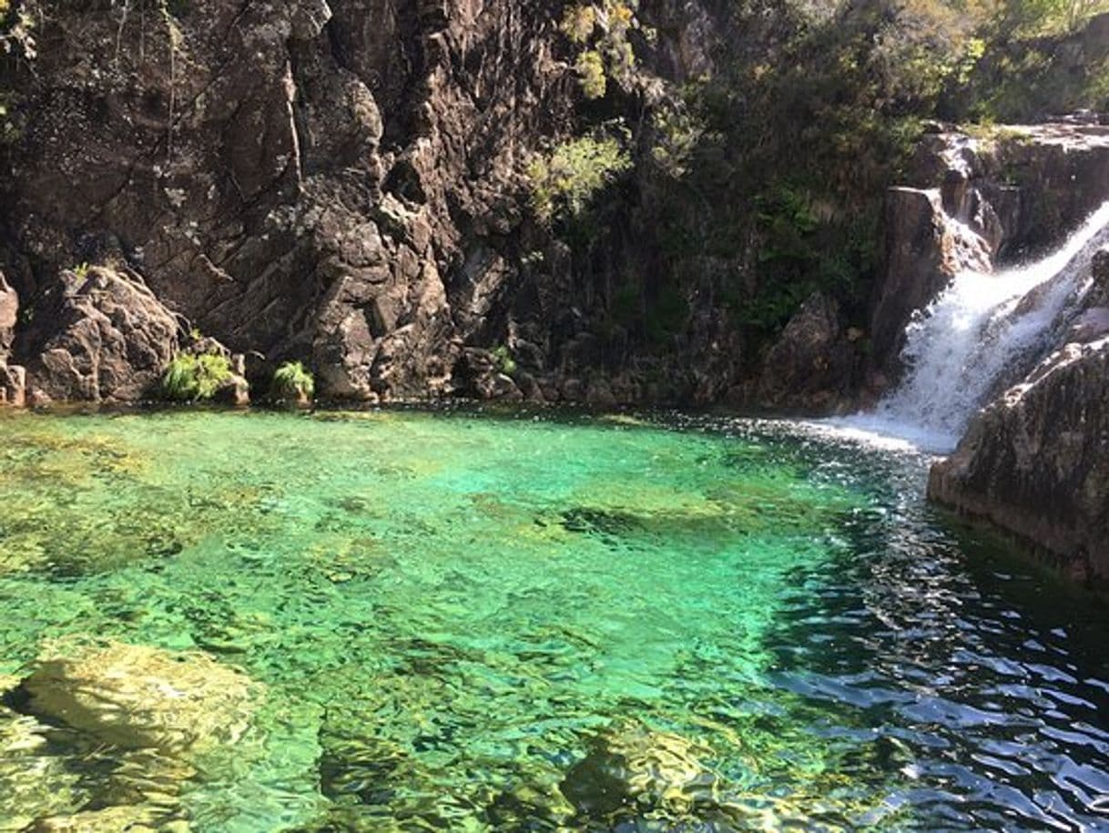 Lugar Cascata da Portela do Homem