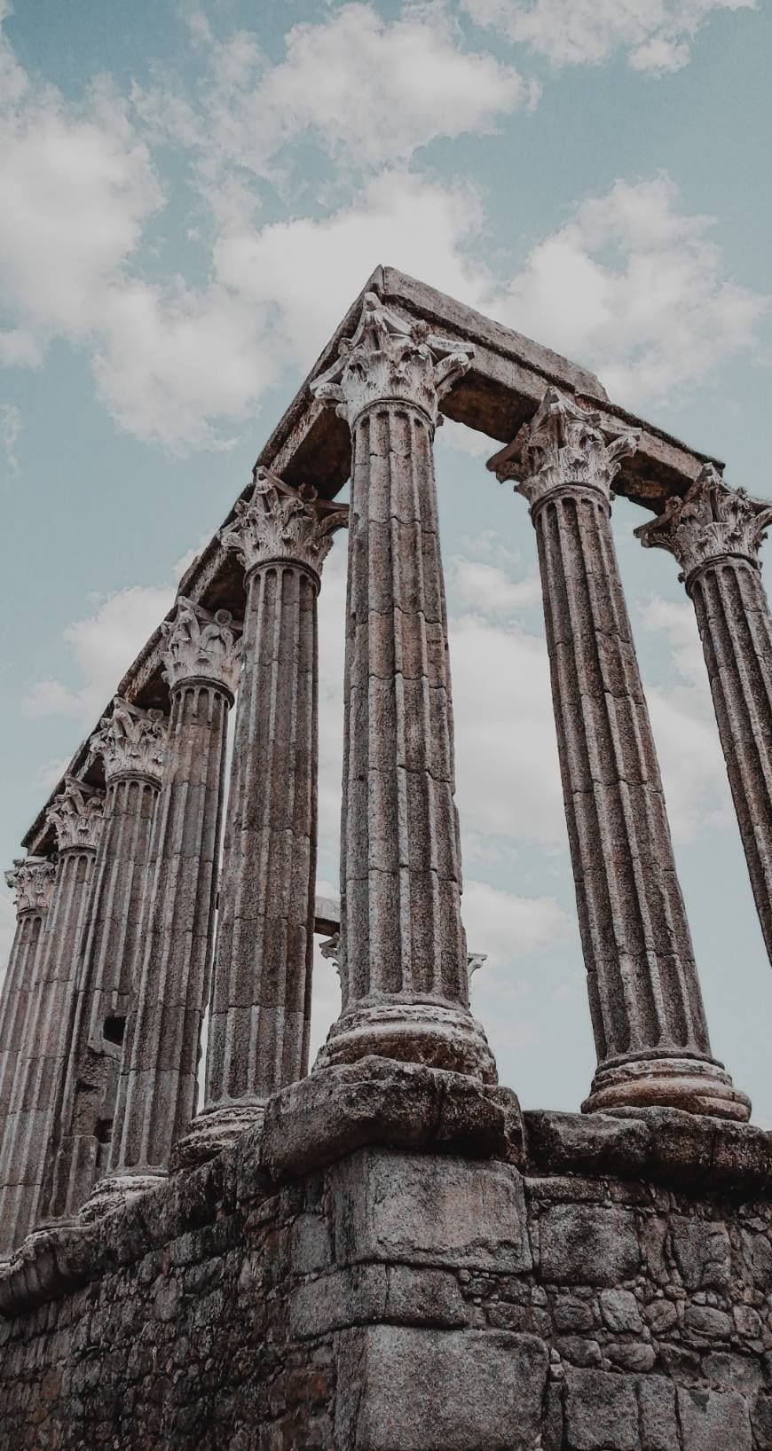 Place Templo romano de Évora