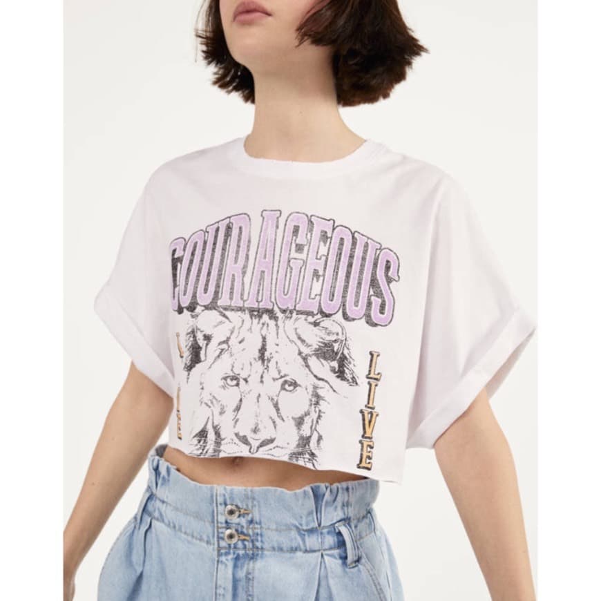 Fashion T-shirt cropped com estampado 