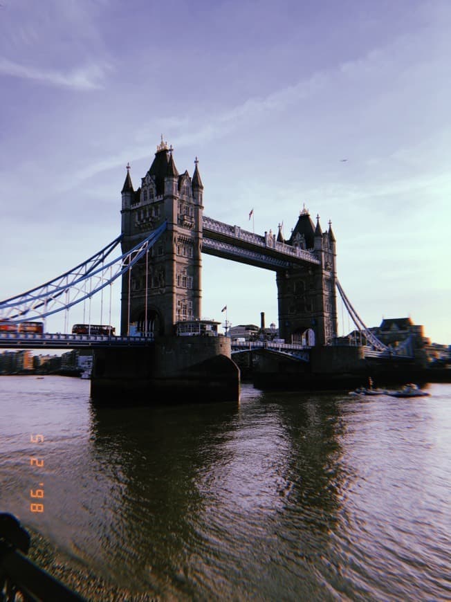 Place Tower Bridge