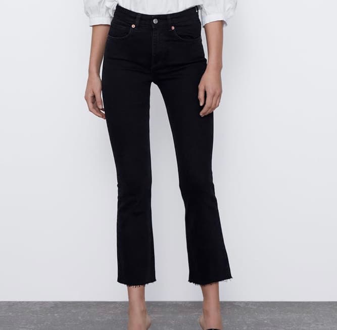 Producto Calças cropped flare ZARA