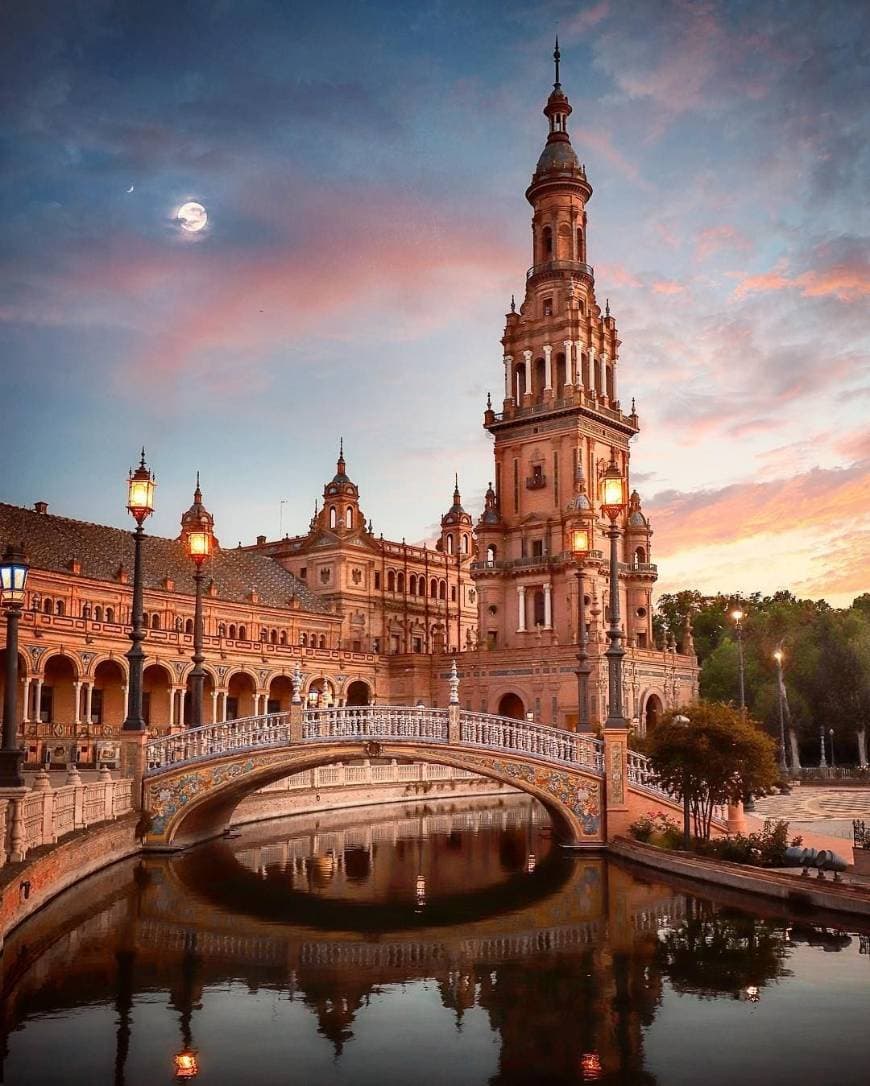 Place Plaza de España