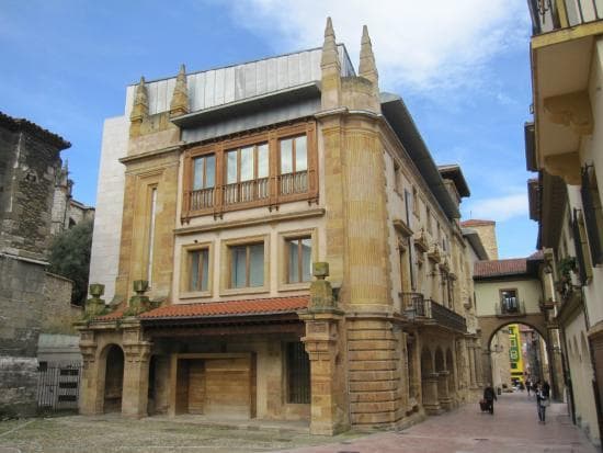 Place Archaeological Museum of Asturias