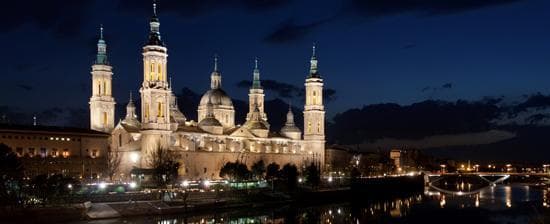 Place Basílica de Nuestra Señora del Pilar