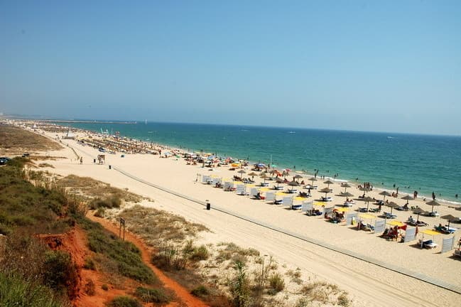 Lugar Beach Rocha Baixinha Nascente