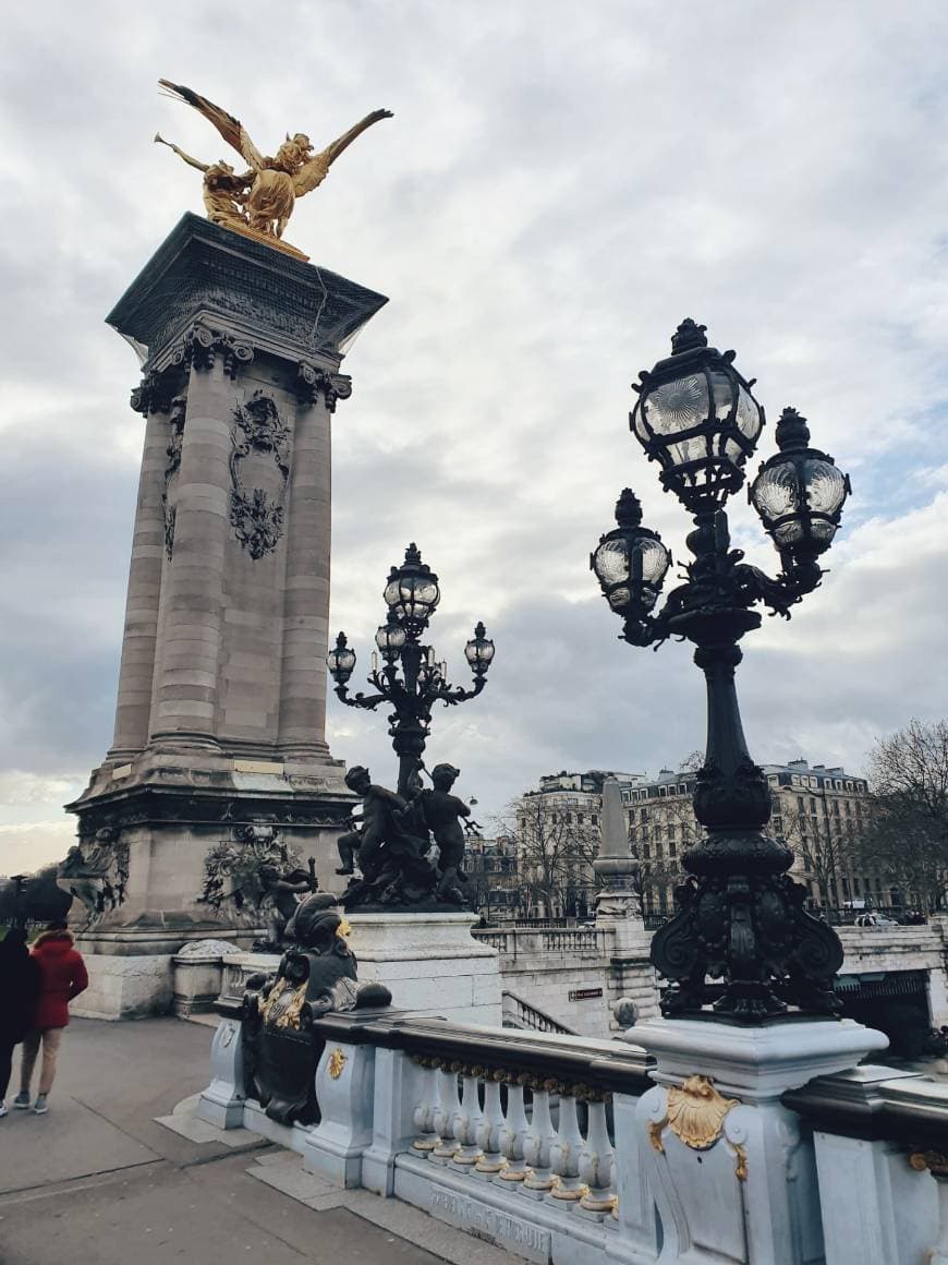 Place Pont Alexandre III