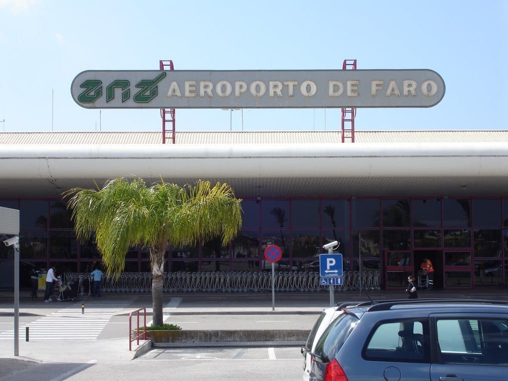 Place Faro Airport (FAO)