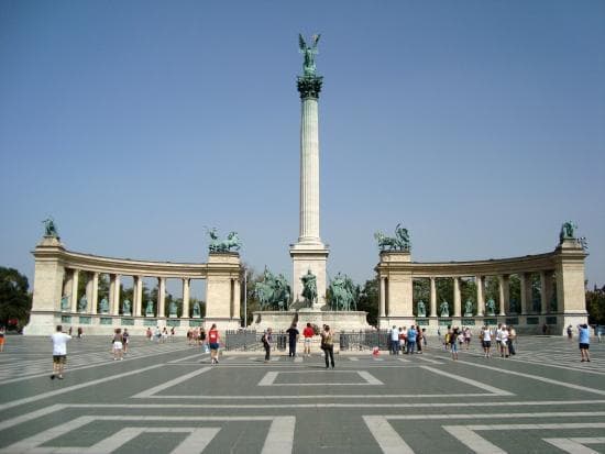 Lugar Plaza de los Héroes