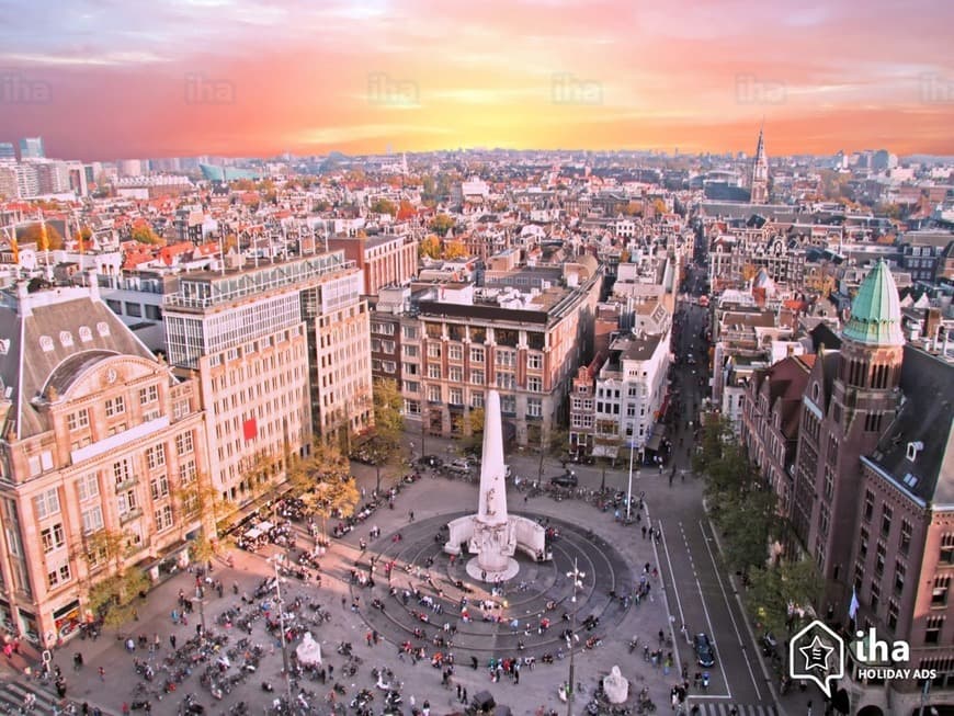 Lugar Dam Square