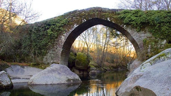 Place Ponte do Arco (Rota do Românico)