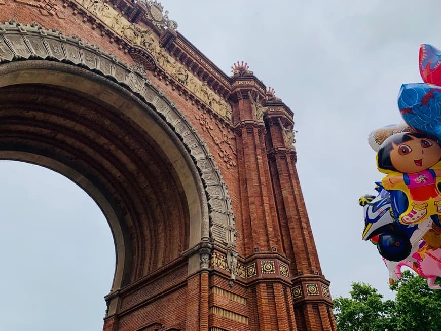 Lugar Arc de Triomf