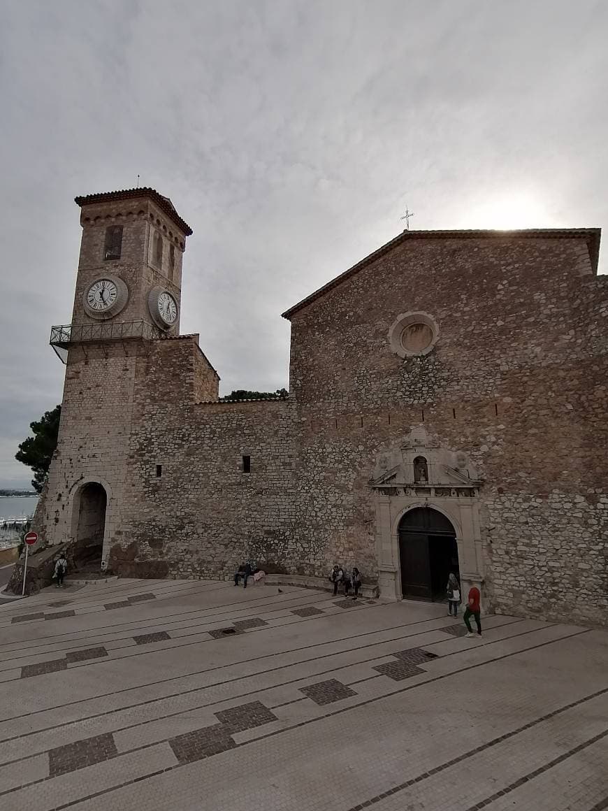 Place Clock Tower of Notre-Dame de l'Esperance