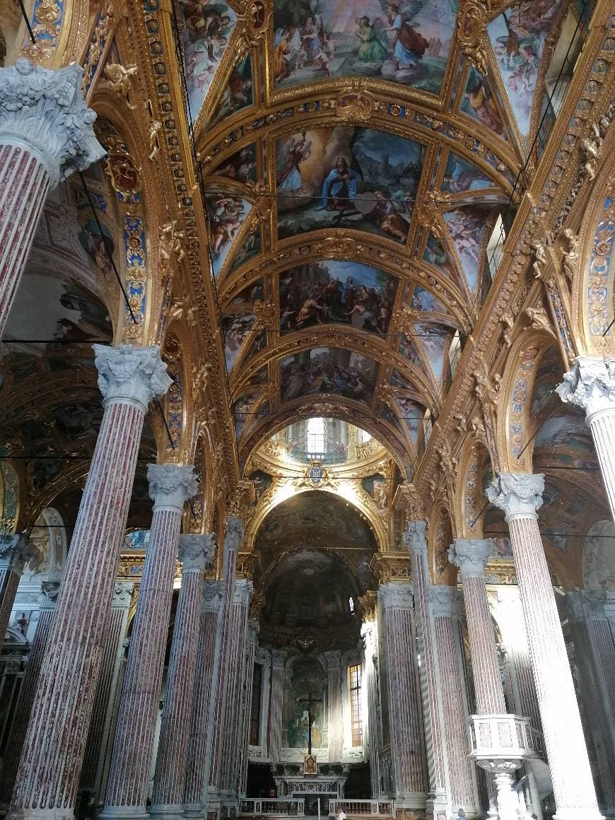 Place Basilica della Santissima Annunziata del Vastato