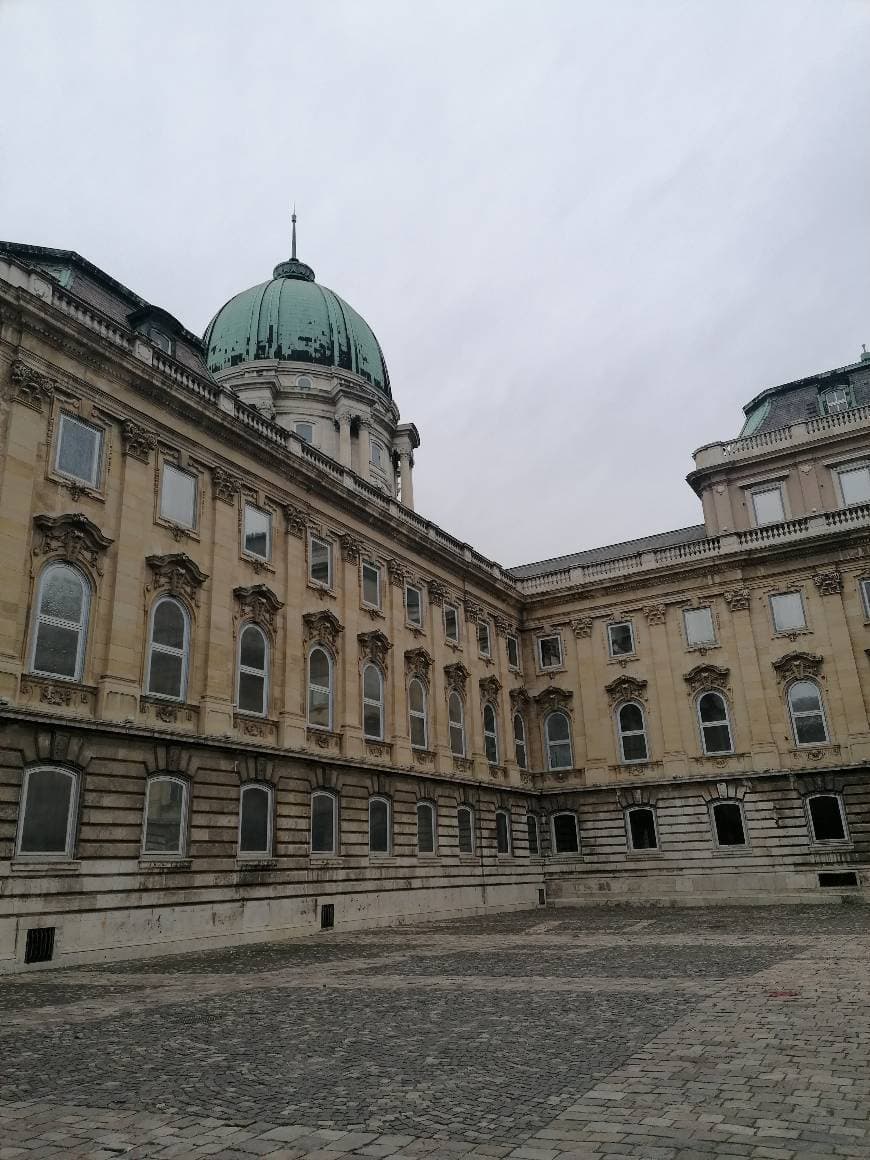 Restaurants Buda Castle