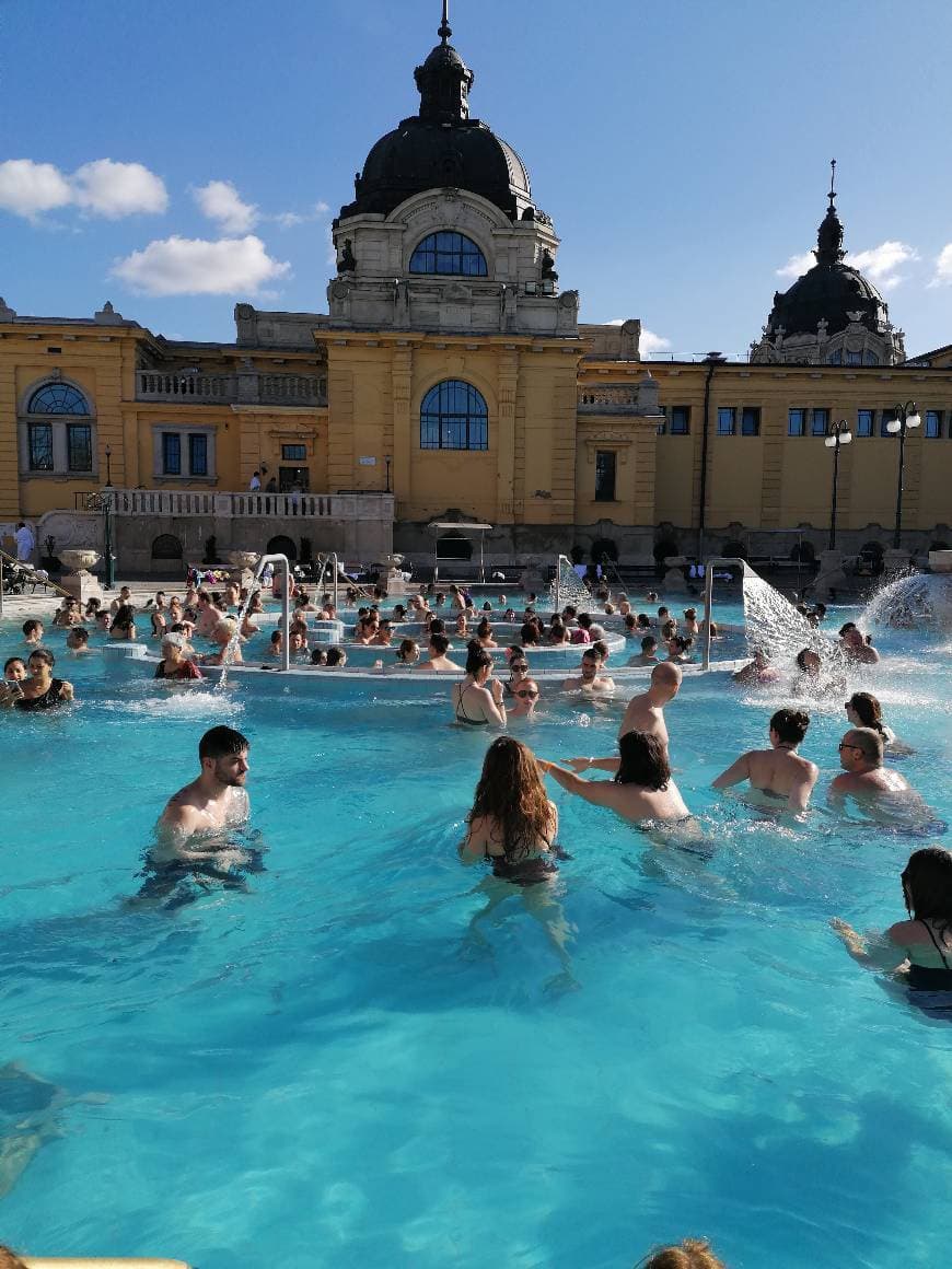 Place Széchenyi Thermal Bath