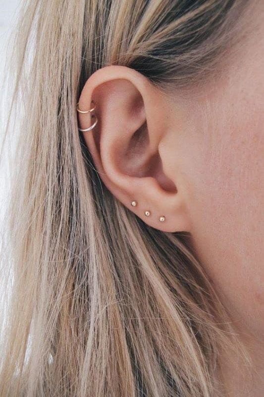 Moda piercing na orelha