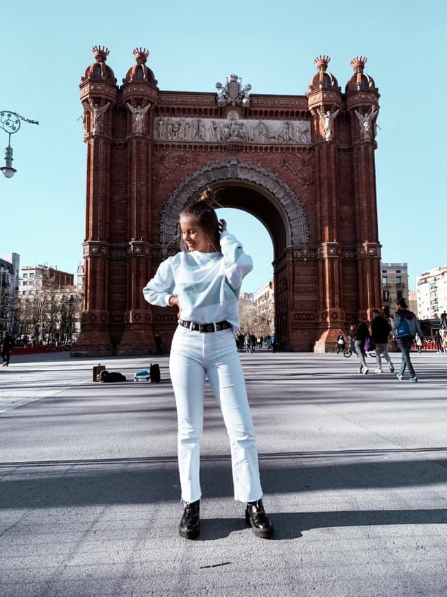 Place Arc de Triomf