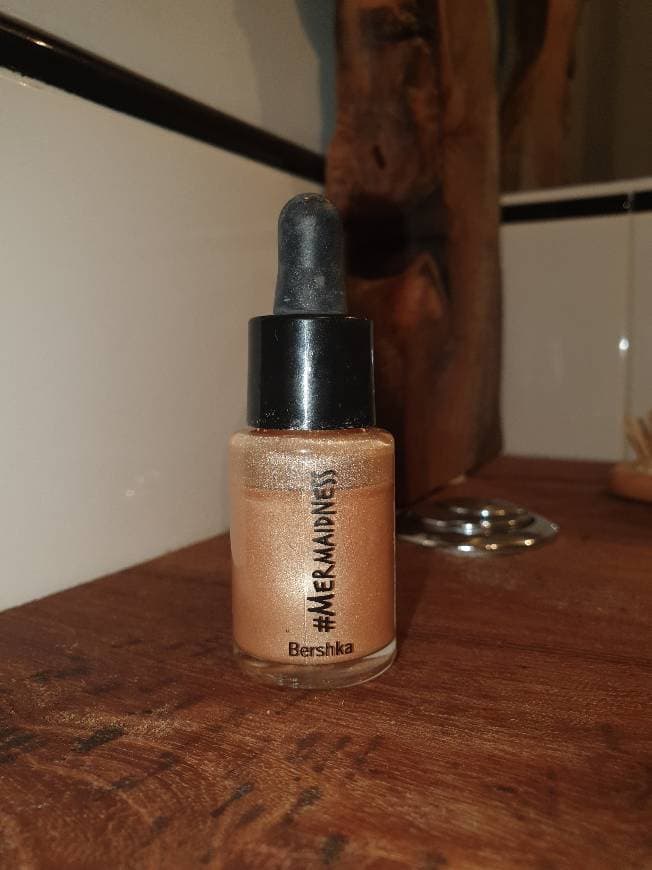 Producto Bershka gold highlighter 