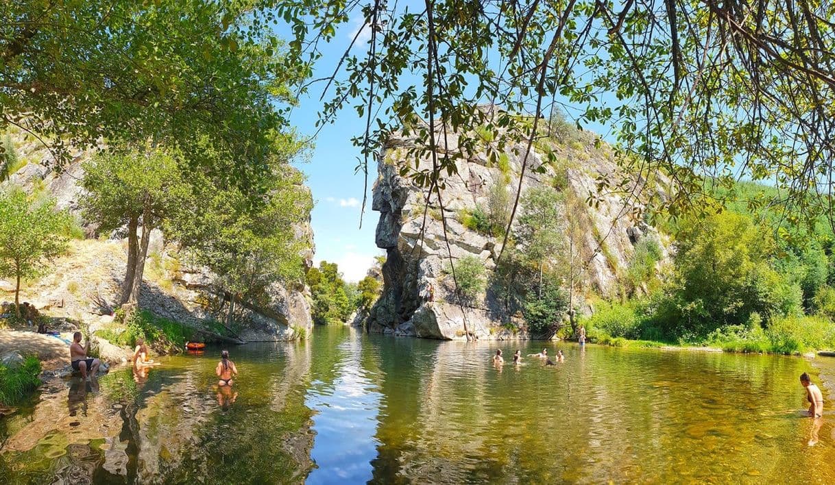 Lugar Praia fluvial do CABRIL DO CEIRA 🏖 