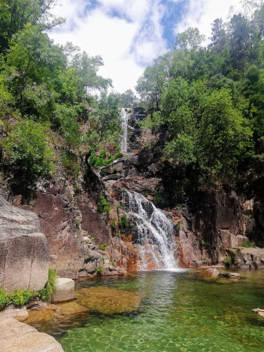 Lugar Cascata de Várzeas