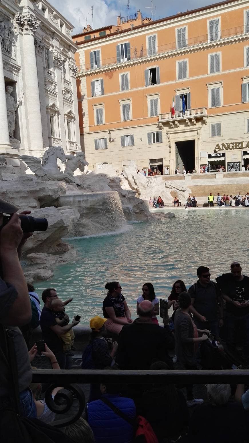 Place Fontana di Trevi