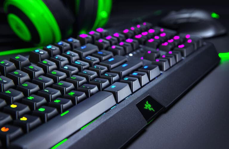 Moda Razer-BlackWidow-Mechanical-Gaming-Ke