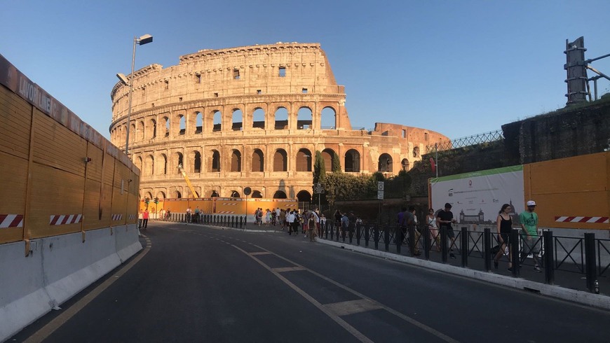 Place Colosseo