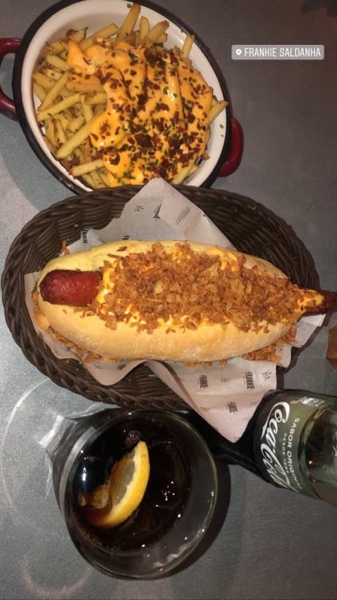 Restaurantes Frankie Hot Dogs