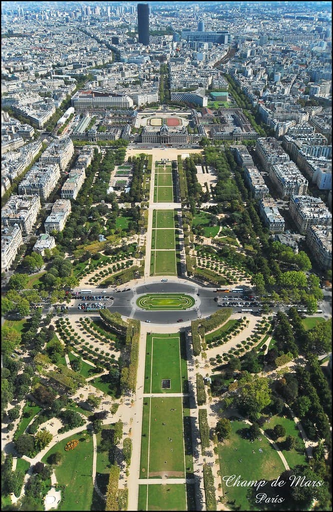 Place Campo de Marte