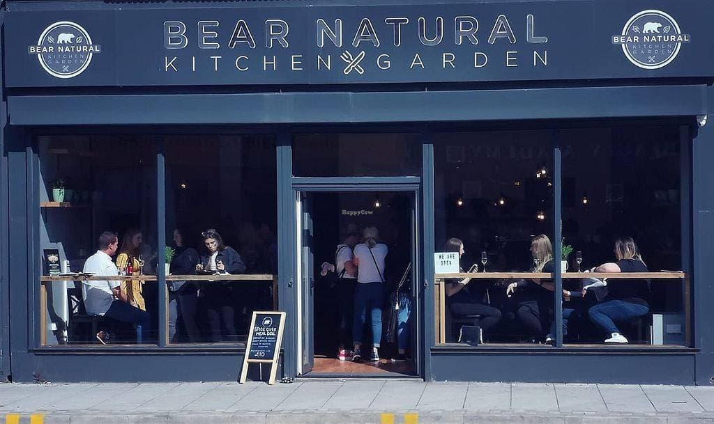 Restaurantes Bear & Natural Kitchen