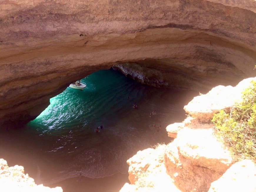 Place Benagil Caves