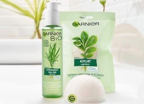 Beauty Garnier BIO Esponja Exfoliante Limpiadora de Konjac Natural