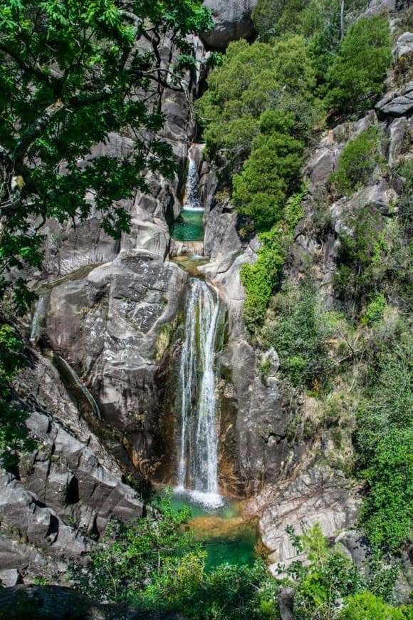 Lugar Cascata do Arado