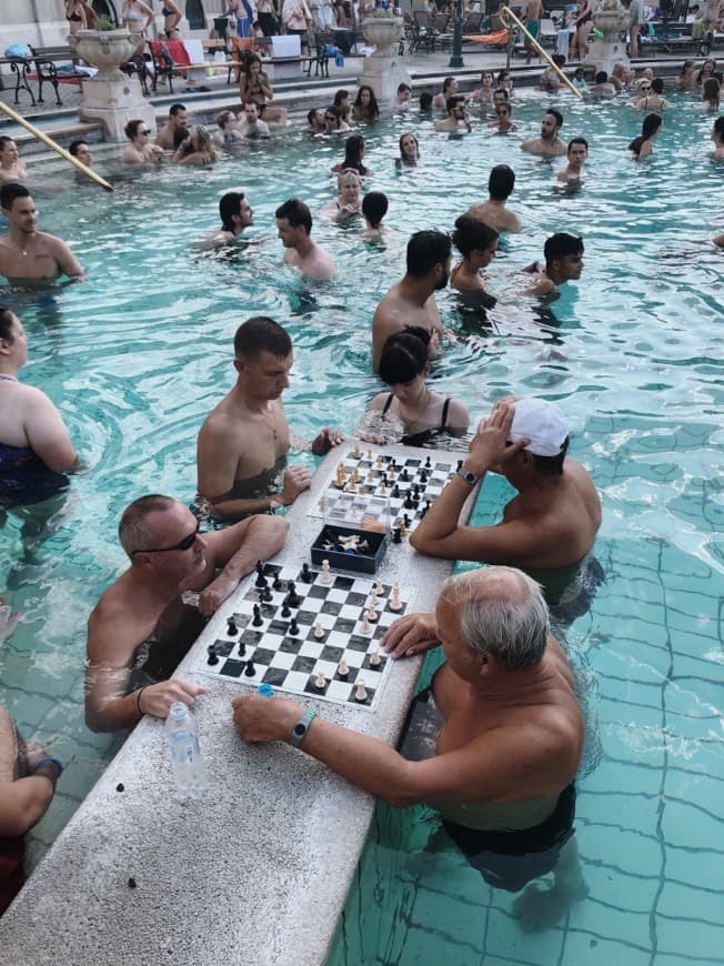 Lugar Széchenyi Thermal Bath