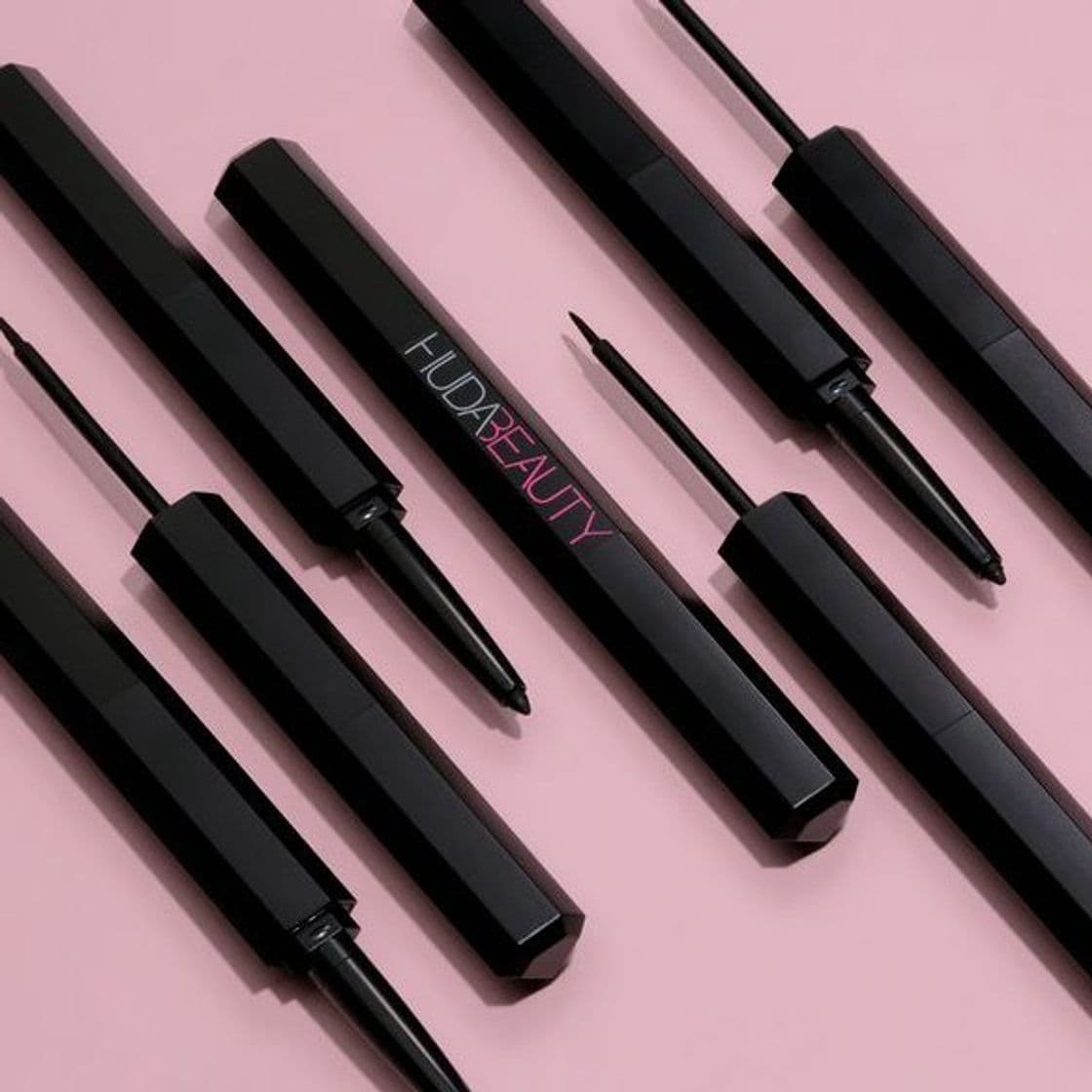 Product Huda Beauty Life Liner Black 1