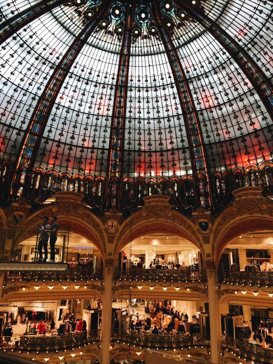 Lugar Azzaro - Galeries Lafayette Paris Haussmann