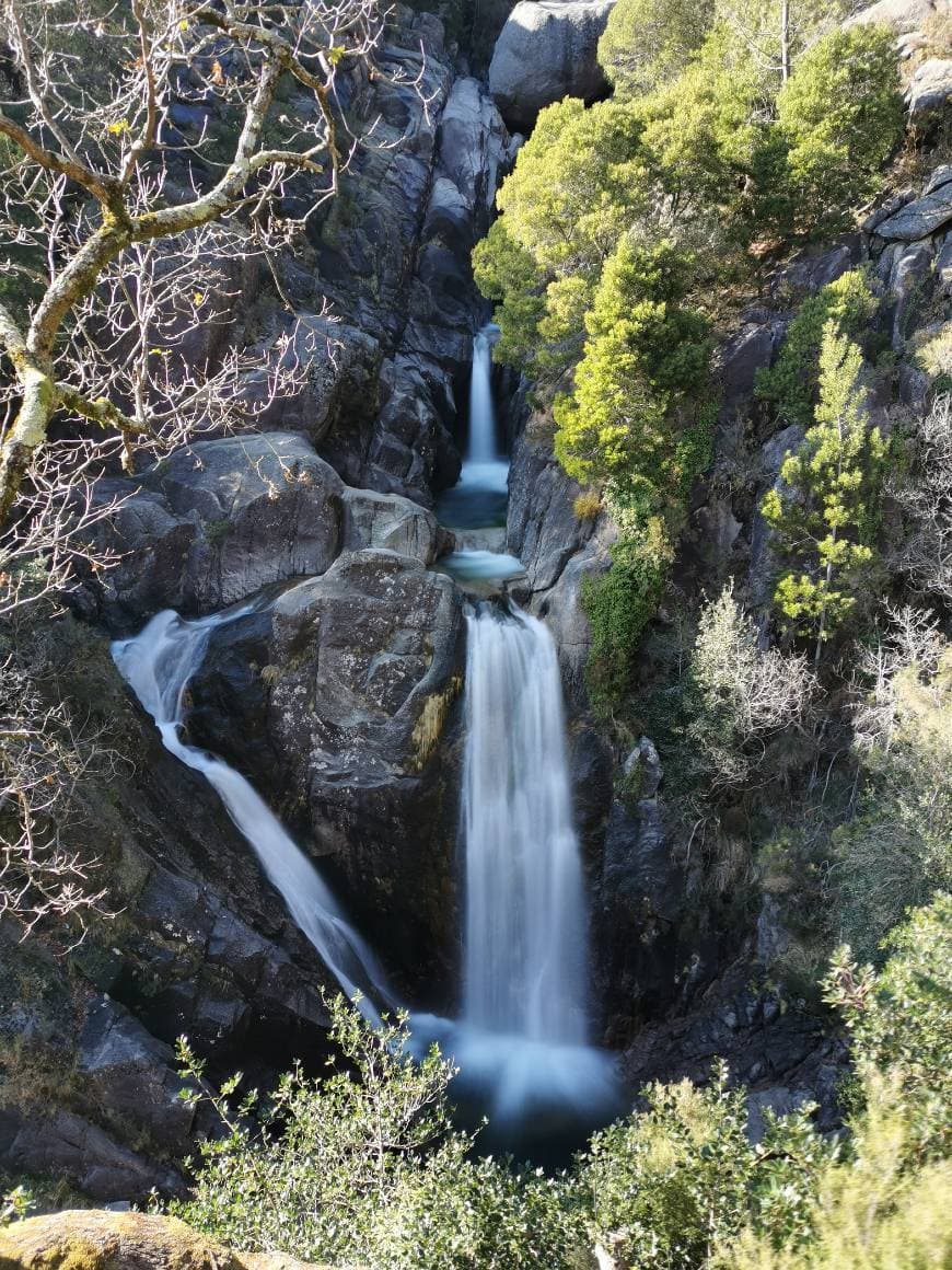 Lugar Cascata do Arado